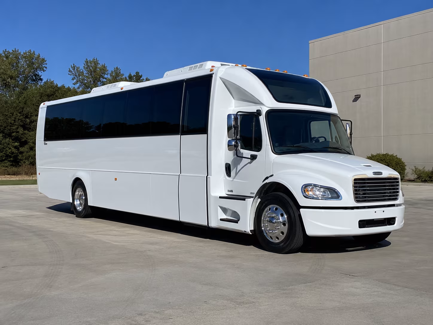 south jordan 28 passenger party bus